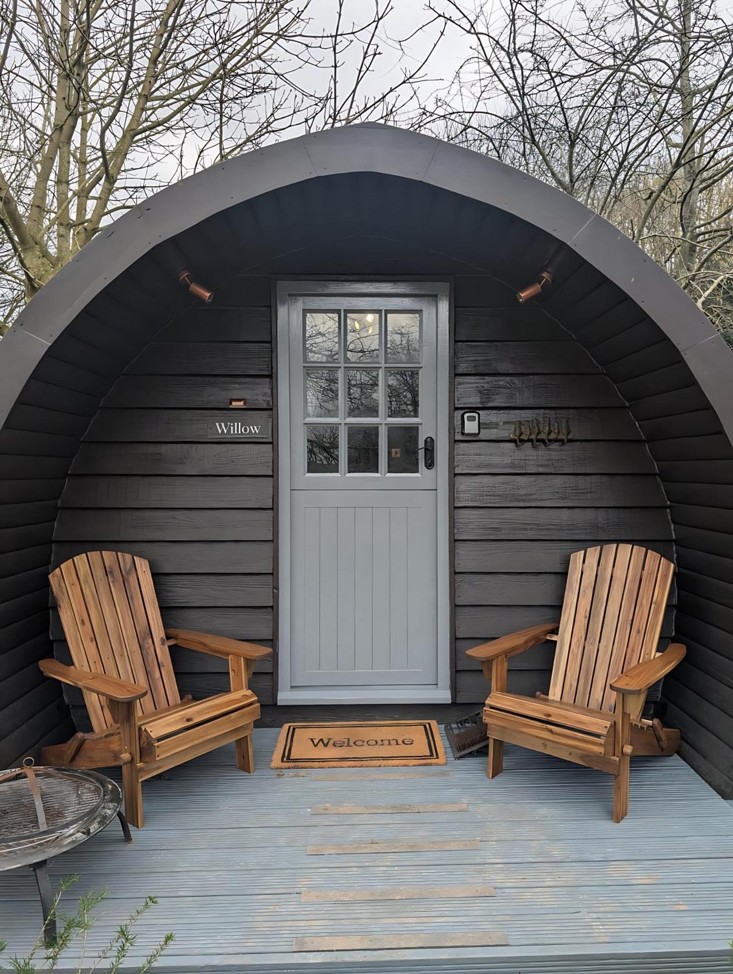 Caplor Glamping & Lodges Hereford Exterior photo